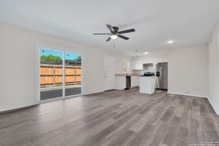 600 Gentleman Rd Apt 5, Balcones Heights, TX 78201