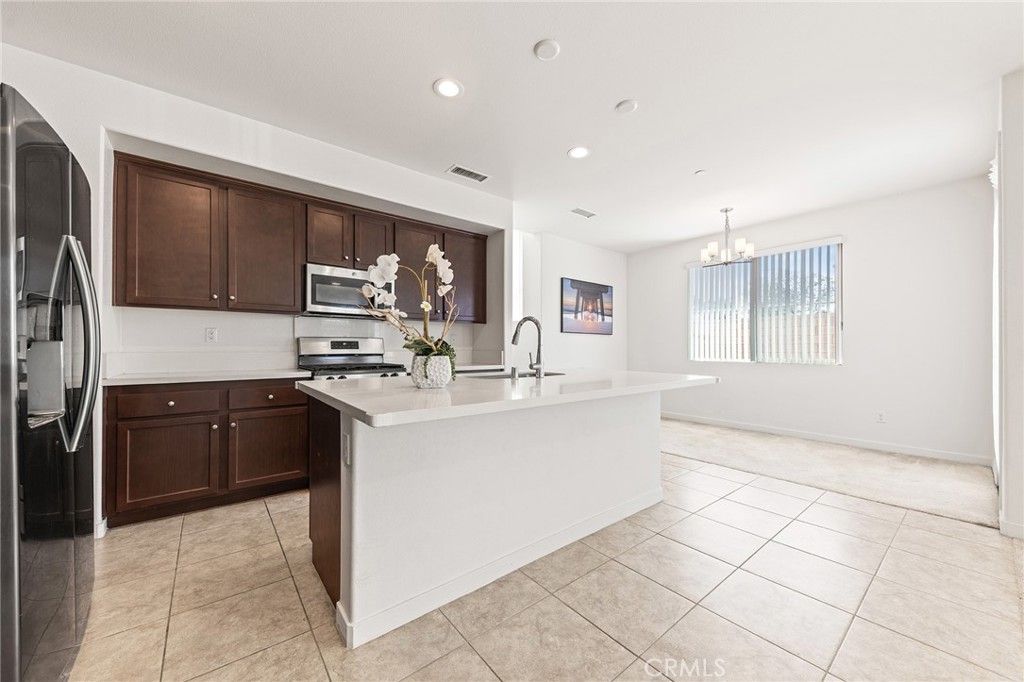 Image 12 of property listing at 181 Promenade, Pomona, CA 91767