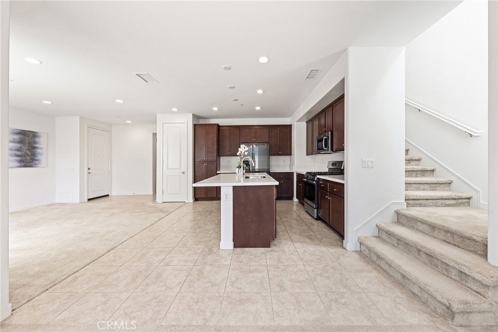Image 13 of property listing at 181 Promenade, Pomona, CA 91767