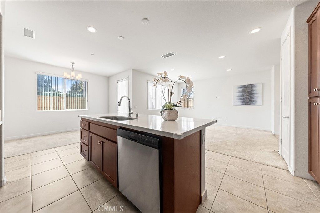 Image 16 of property listing at 181 Promenade, Pomona, CA 91767