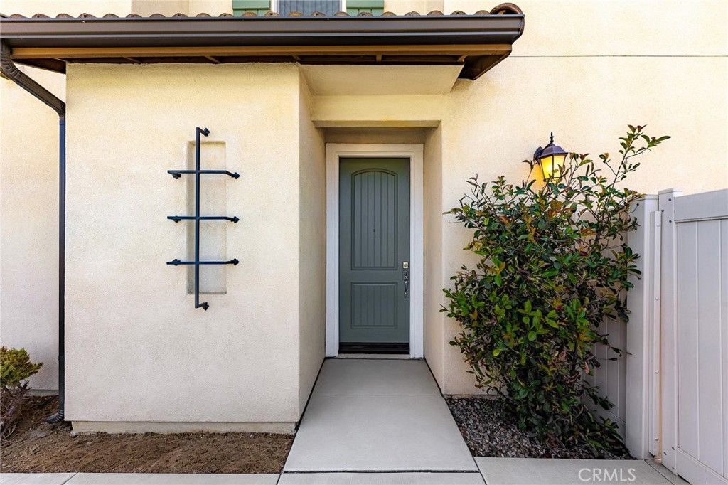 Image 6 of property listing at 181 Promenade, Pomona, CA 91767
