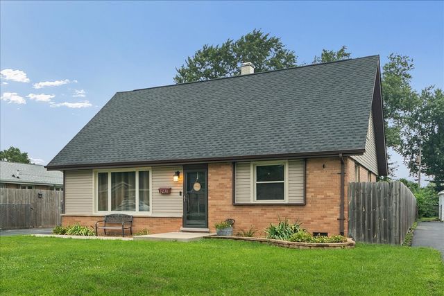 5230 Pleasant Lane, Crestwood, IL 60418