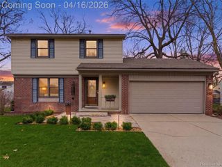 3363 Blasser Drive, Lake Orion Village, MI 48359