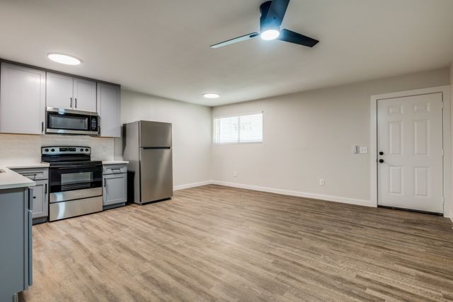 5909 Gaston Avenue 104, Dallas, TX 75214