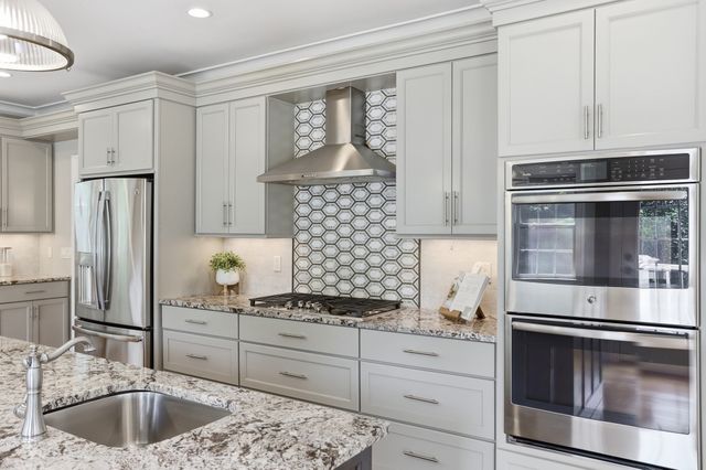 440 Concord Road, Bedford, MA 01730
