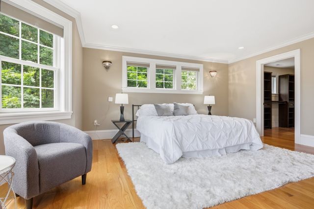 440 Concord Road, Bedford, MA 01730