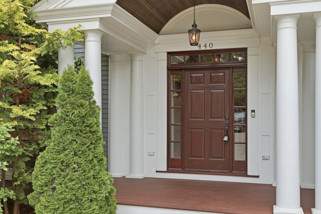 440 Concord Road, Bedford, MA 01730