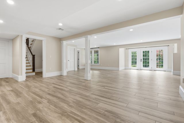 440 Concord Road, Bedford, MA 01730
