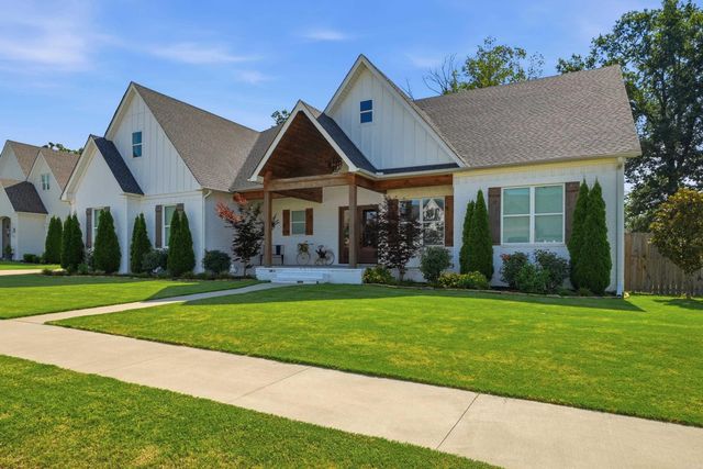 1700 Winterbrook Drive, Conway, AR 72034