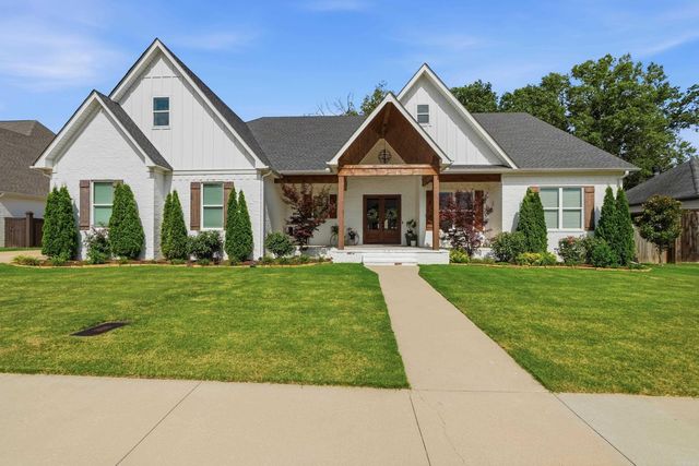 1700 Winterbrook Drive, Conway, AR 72034