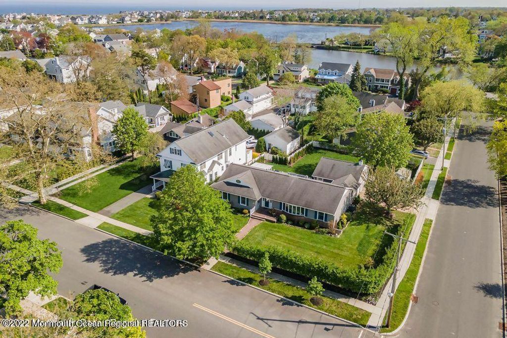 425 Atlantic Avenue, Spring Lake, NJ 07762