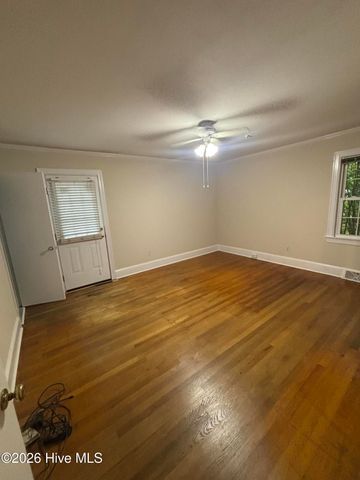 2104 Charles Boulevard, Greenville, NC 27858