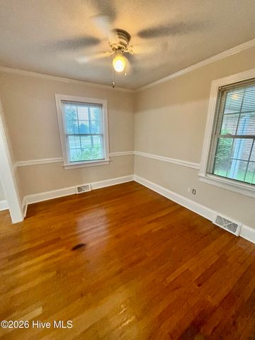 2104 Charles Boulevard, Greenville, NC 27858