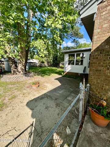 2104 Charles Boulevard, Greenville, NC 27858