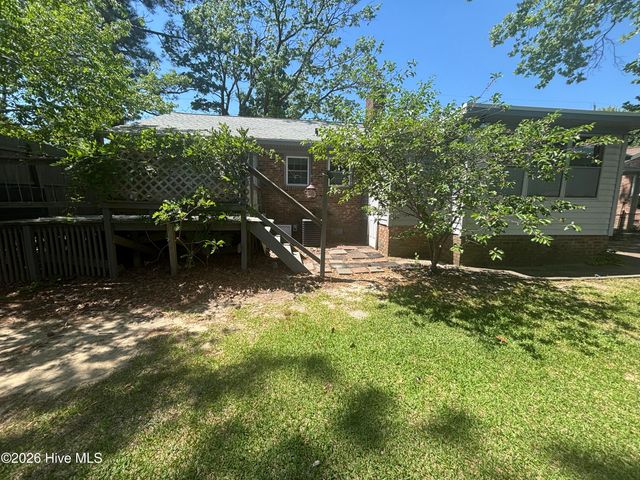 2104 Charles Boulevard, Greenville, NC 27858