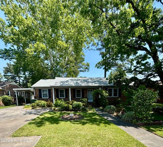 2104 Charles Boulevard, Greenville, NC 27858