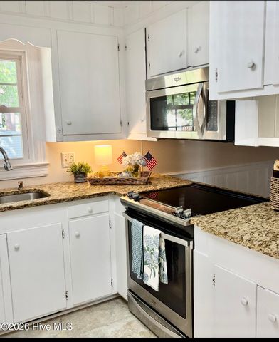 2104 Charles Boulevard, Greenville, NC 27858