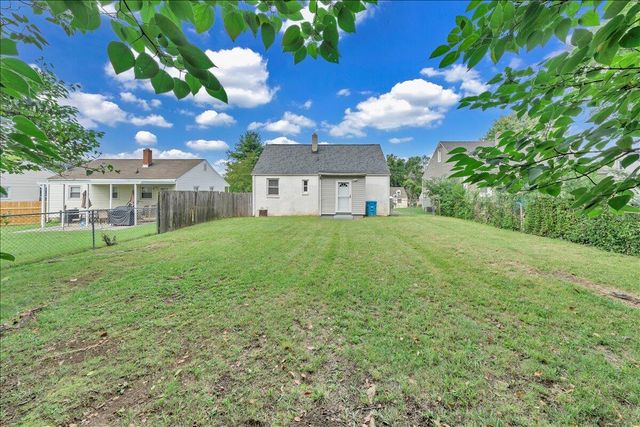 539 Crowmoor ST, Roanoke, VA 24017