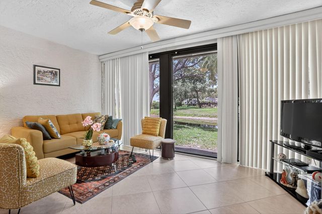 3204 Carambola Cir 0, Coconut Creek, FL 33066