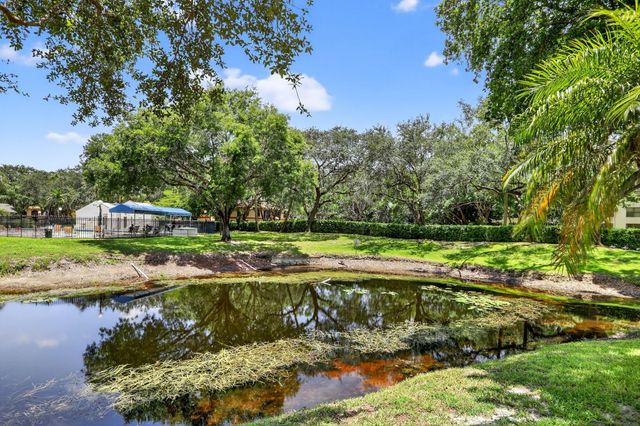 3204 Carambola Cir 0, Coconut Creek, FL 33066