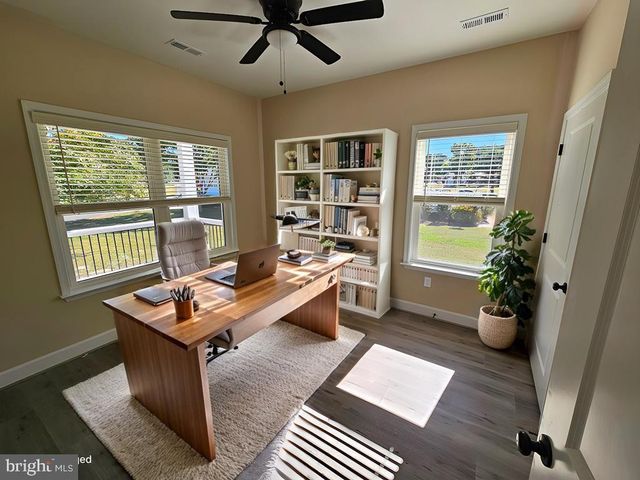 83 WATERS COVE CIR, Reedville, VA 22539