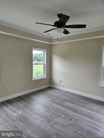 83 WATERS COVE CIR, Reedville, VA 22539