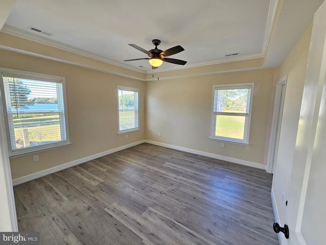 83 WATERS COVE CIR, Reedville, VA 22539