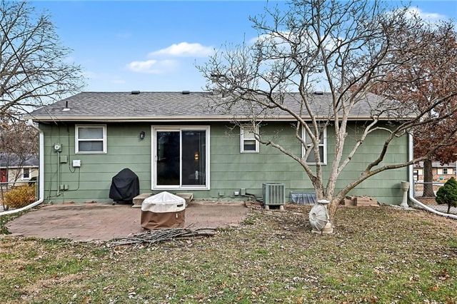 5525 NE 59th Terrace, Kansas City, MO 64119