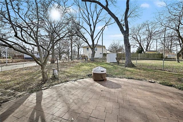 5525 NE 59th Terrace, Kansas City, MO 64119