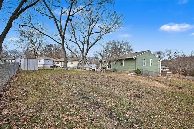 5525 NE 59th Terrace, Kansas City, MO 64119