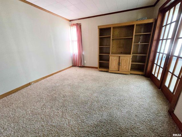 900 S 16TH Street, Herrin, IL 62948