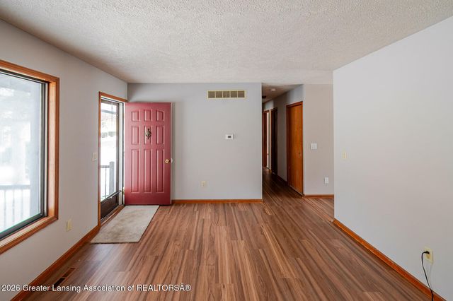 5650 Hughes Road, Lansing, MI 48911