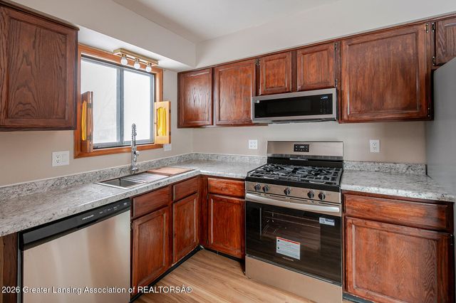 5650 Hughes Road, Lansing, MI 48911