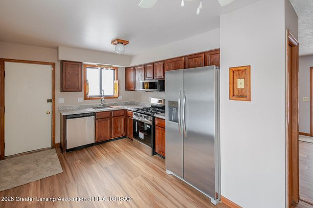 5650 Hughes Road, Lansing, MI 48911