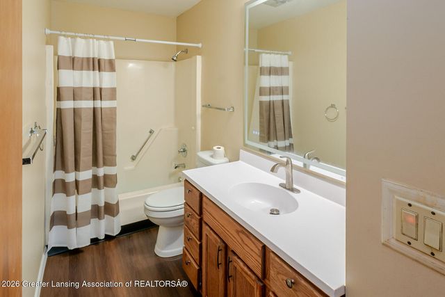 5650 Hughes Road, Lansing, MI 48911