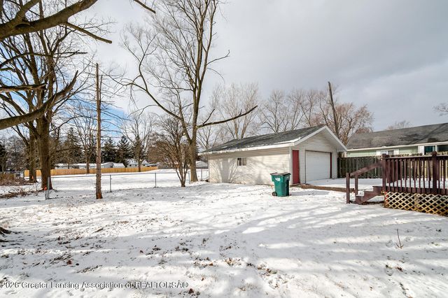 5650 Hughes Road, Lansing, MI 48911