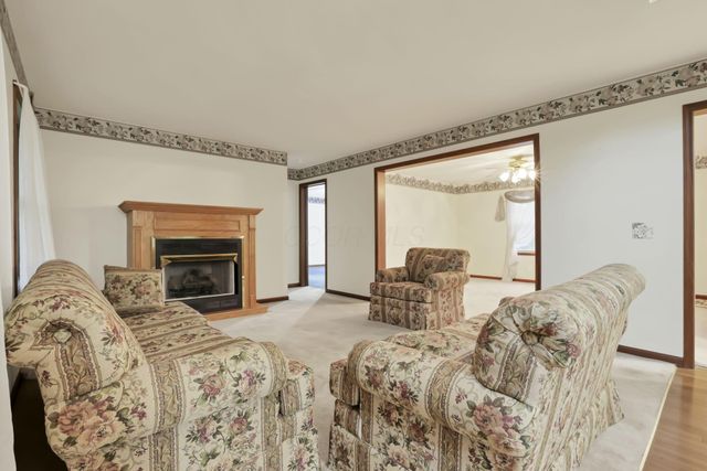 11839 Flint Ridge Road SE, Newark, OH 43055