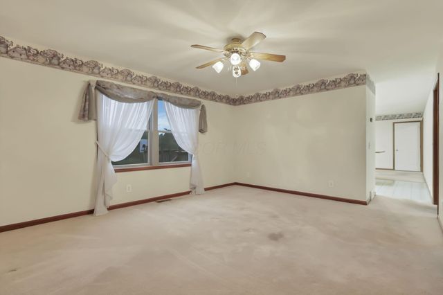 11839 Flint Ridge Road SE, Newark, OH 43055