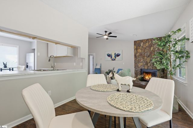 38 Shore Drive, Greenville, SC 29611