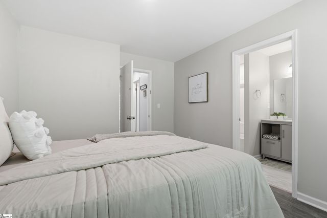 38 Shore Drive, Greenville, SC 29611