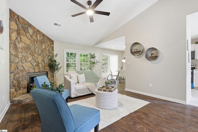 38 Shore Drive, Greenville, SC 29611