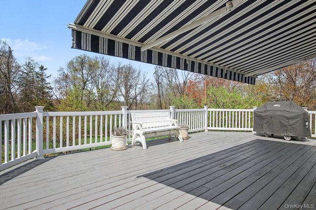 3 Brenner Ridge Road, Pleasant Valley, NY 12569