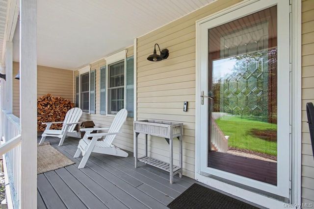 3 Brenner Ridge Road, Pleasant Valley, NY 12569
