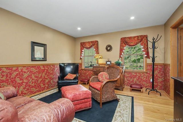 3 Brenner Ridge Road, Pleasant Valley, NY 12569