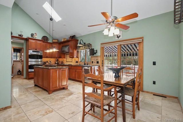 3 Brenner Ridge Road, Pleasant Valley, NY 12569