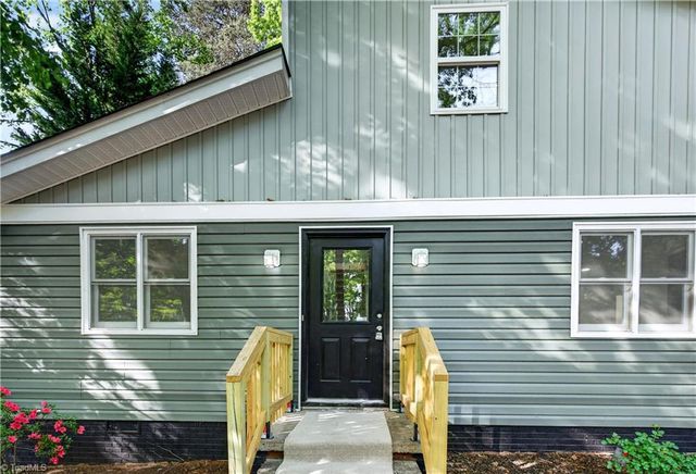 2913 Marthas Place, Greensboro, NC 27408