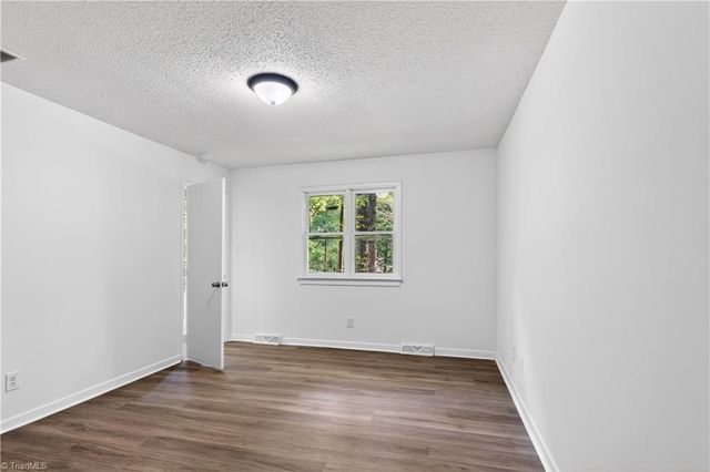 2913 Marthas Place, Greensboro, NC 27408