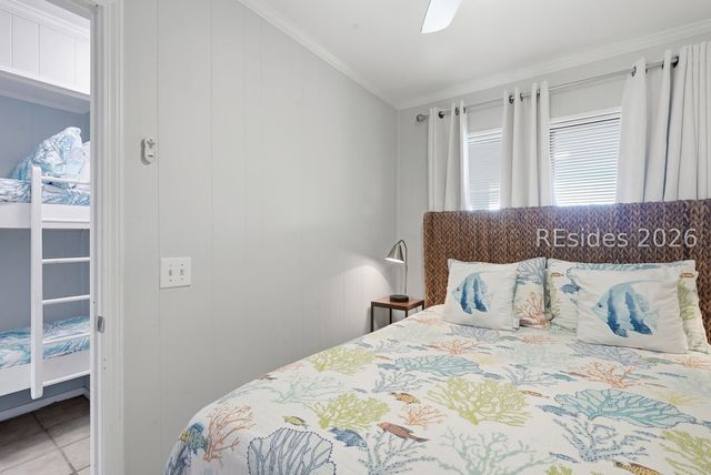 40 Folly Field Rd Apt C302, Hilton Head Island, SC 29928