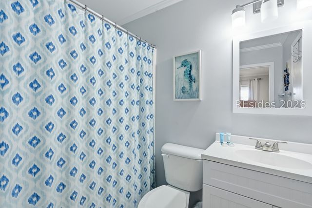 40 Folly Field Rd Apt C302, Hilton Head Island, SC 29928
