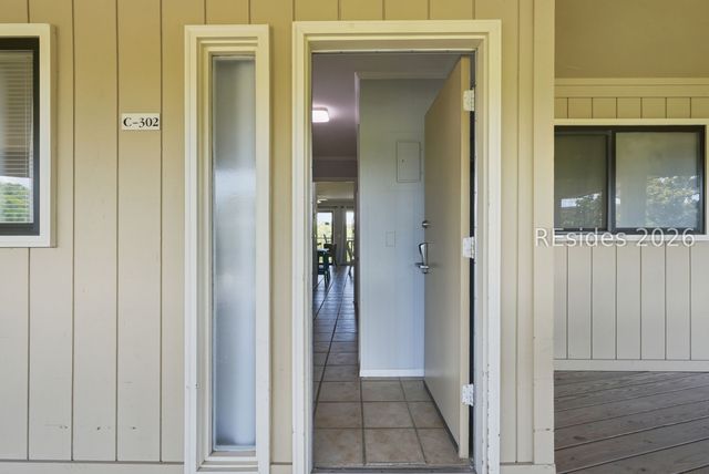 40 Folly Field Rd Apt C302, Hilton Head Island, SC 29928